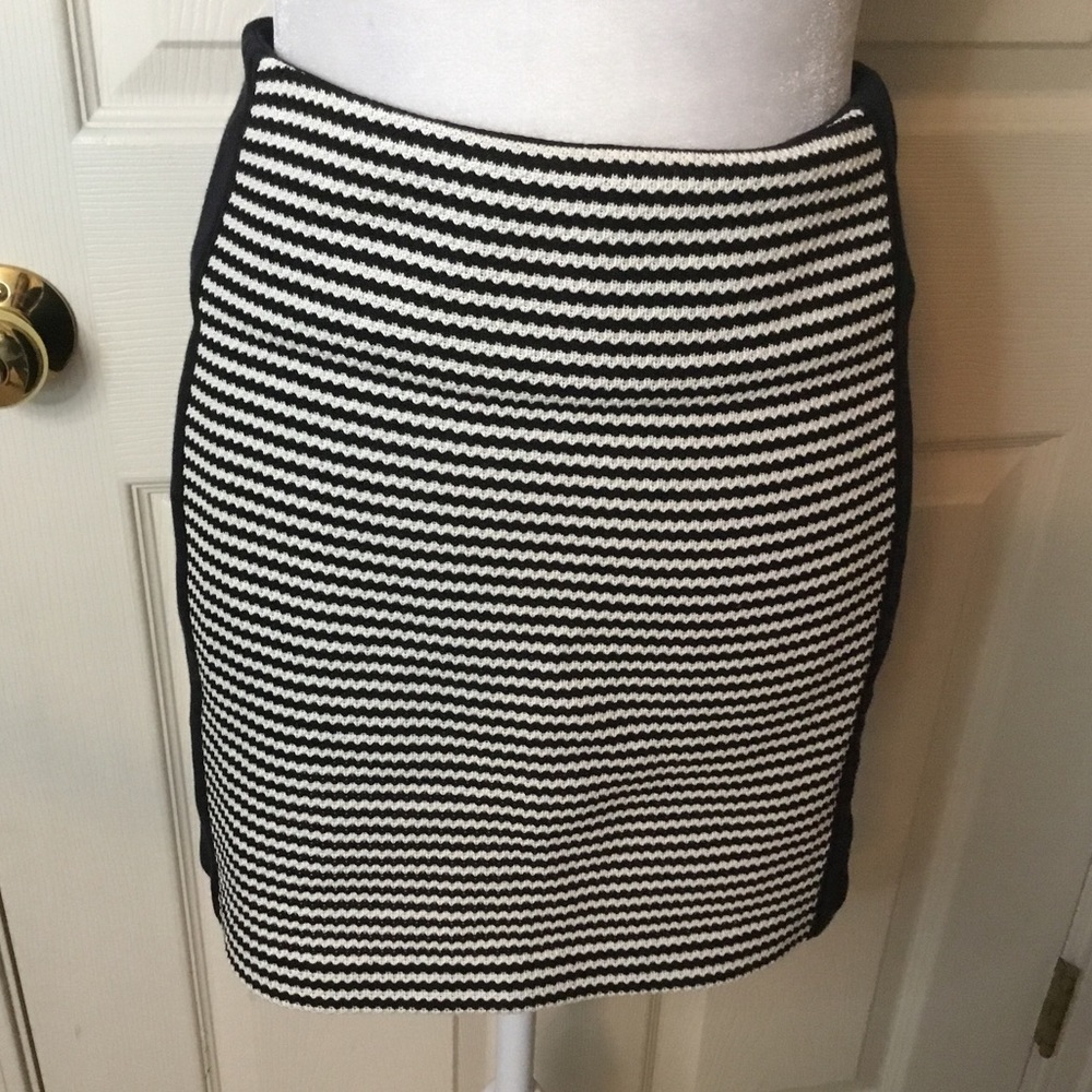 Veronica Beard Black, Midnight Blue & Tan Striped Mini Pencil Skirt - S